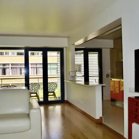 The El Corte Ingles/av Novas Car Parking Apartment Lisbon